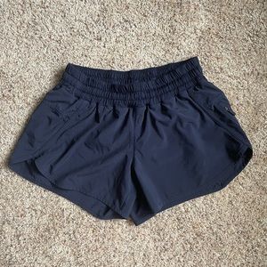 NWOT Navy Lululemon Tracker Shorts - Sz 8